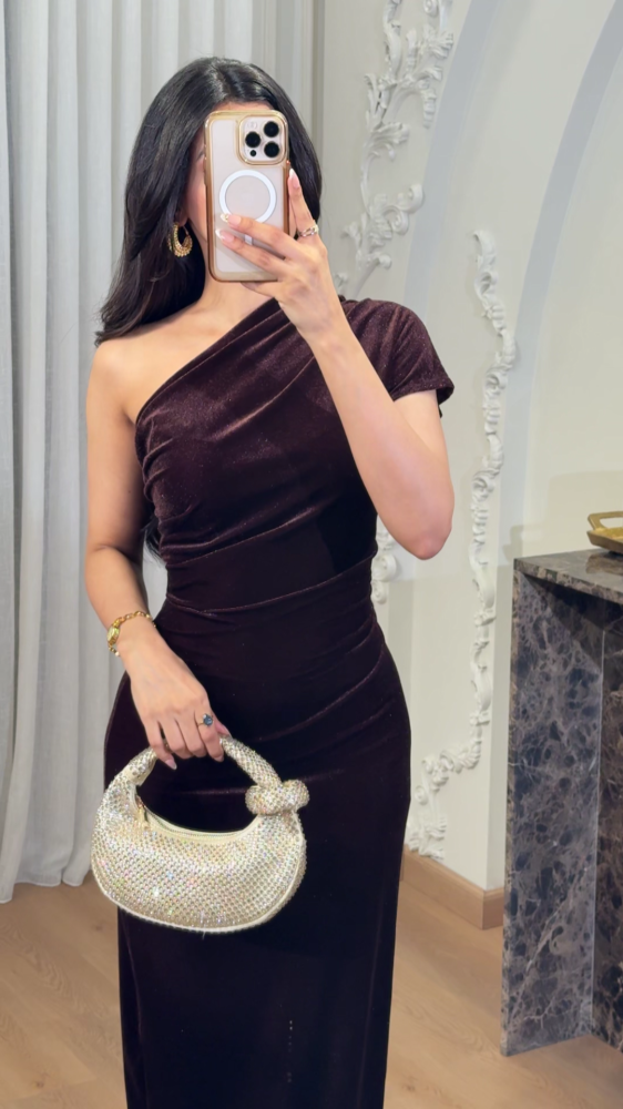 One-shoulder mocha velvet dress
