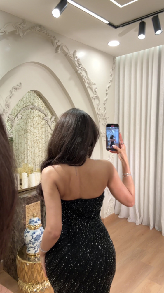 Evening top dress with pattern