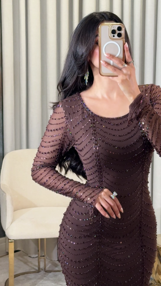 Luxurious brown dress with doubt embroidery