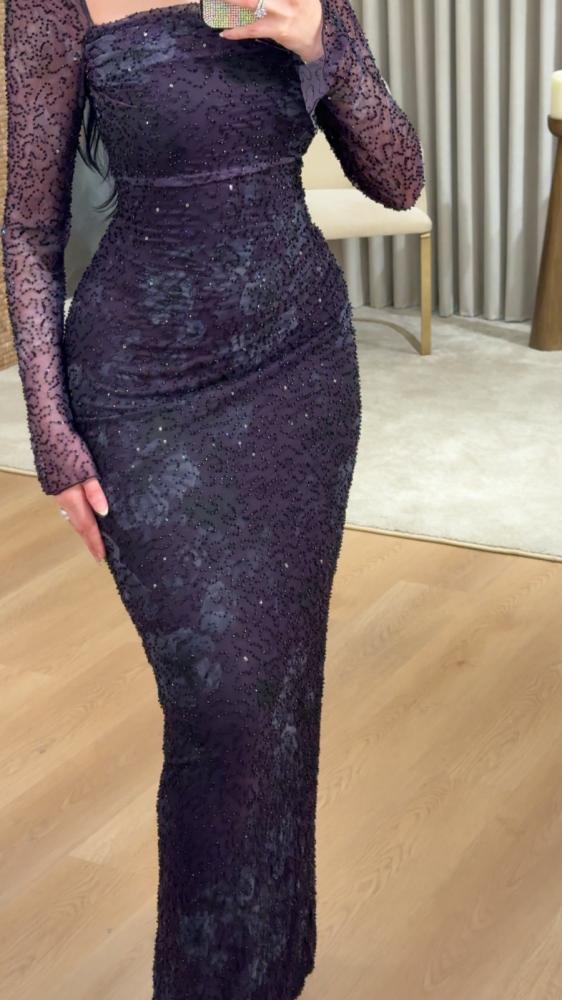 Dark lilac evening dress with delicate embroidery