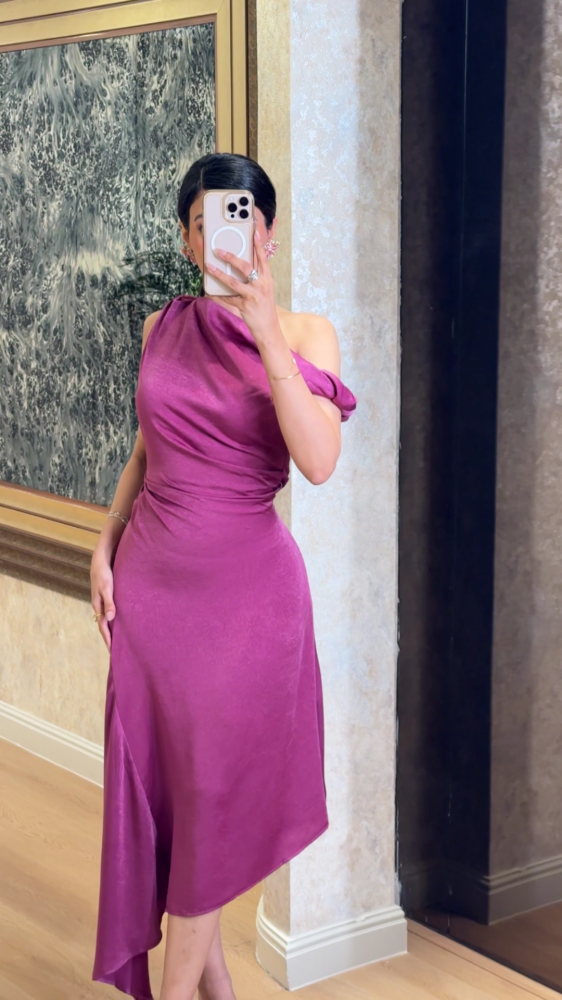 Soft fuchsia laser engraved dress