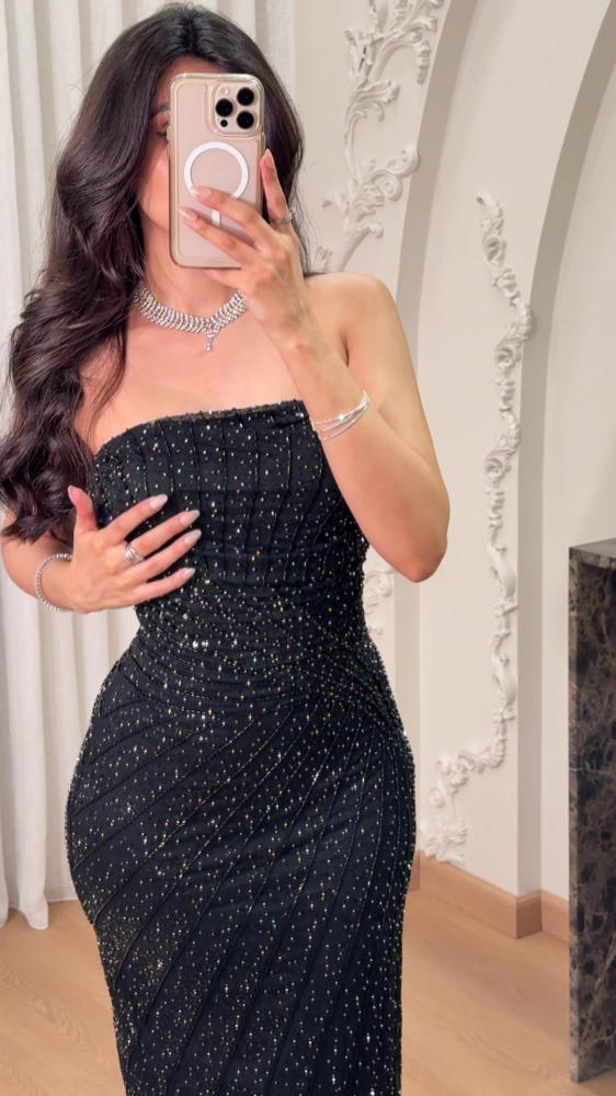 Evening top dress with pattern