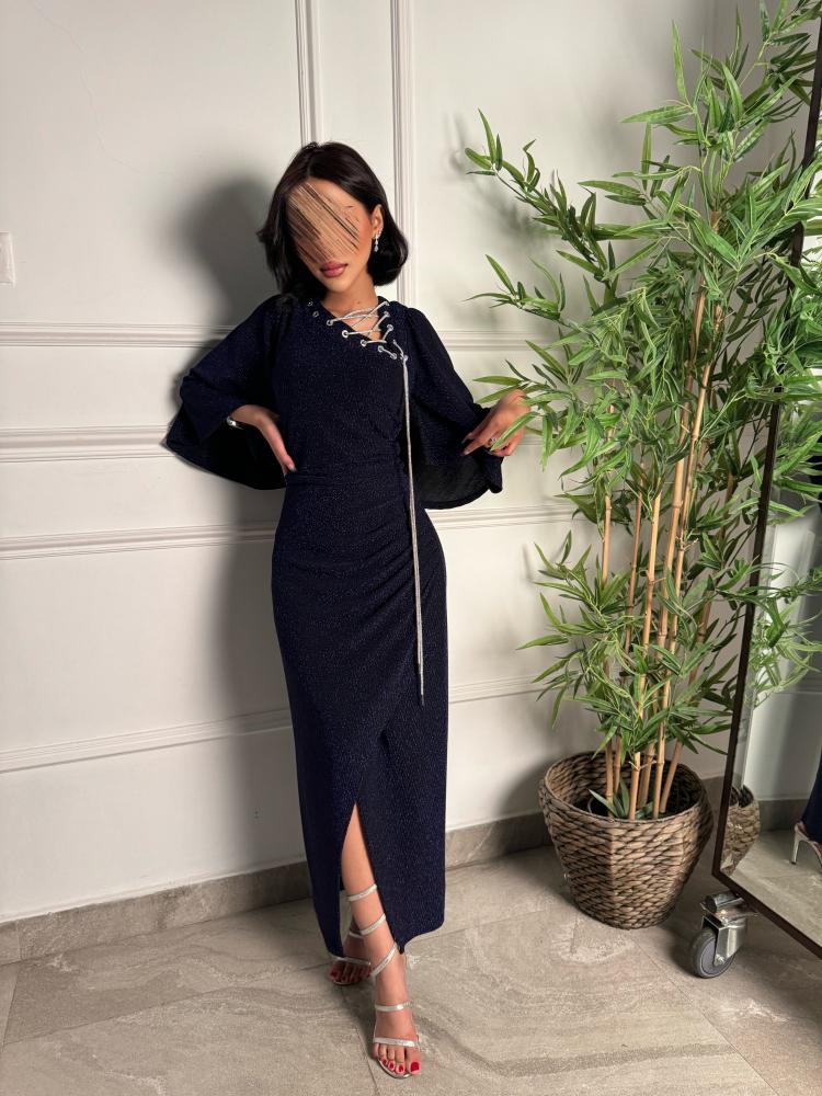 Stretch dress with pleats