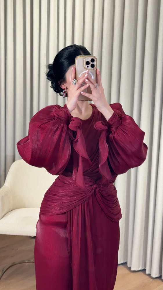 Soft pastel red dress with shine