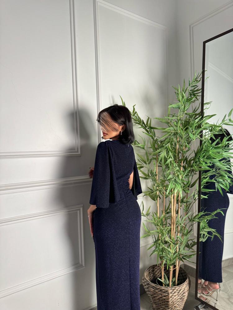 Stretch dress with pleats