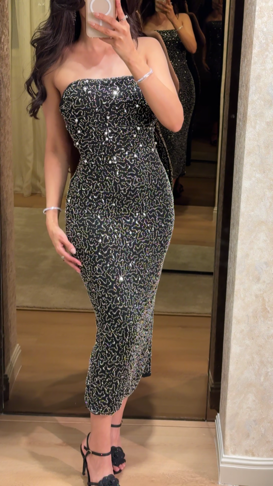 Evening dress decorated with pearls