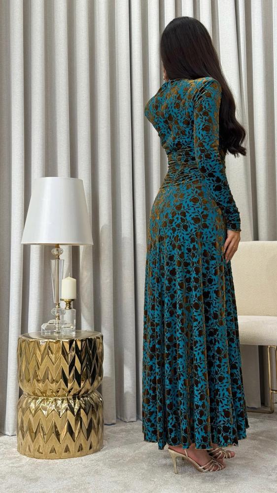 Luxury Turquoise Velvet Dress with Golden Pattern – Elegant Feminine Design for Occasions & Evenings