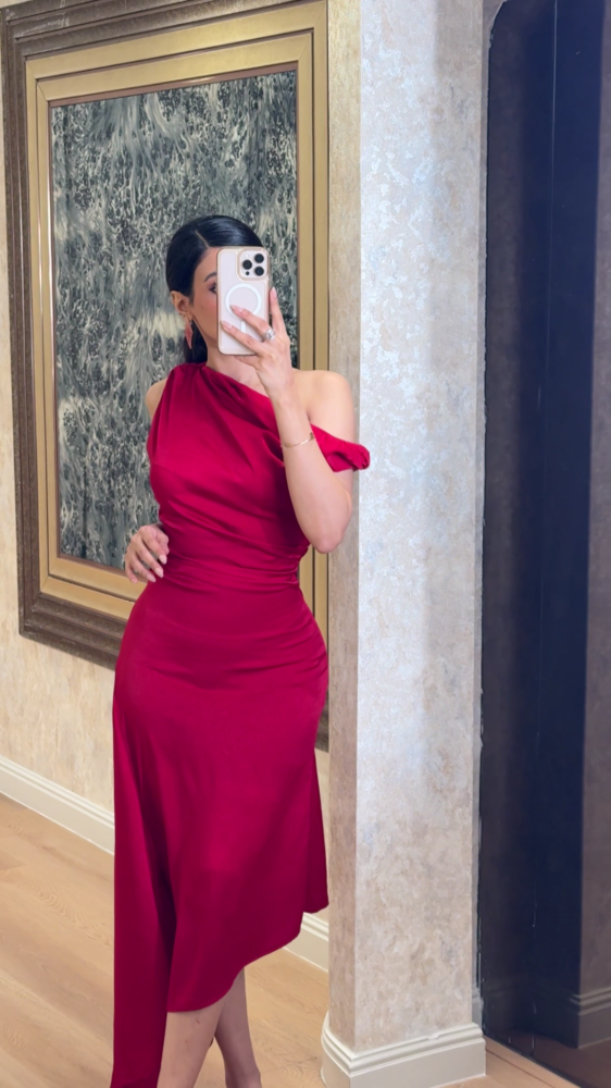 Soft red dress with laser engraving