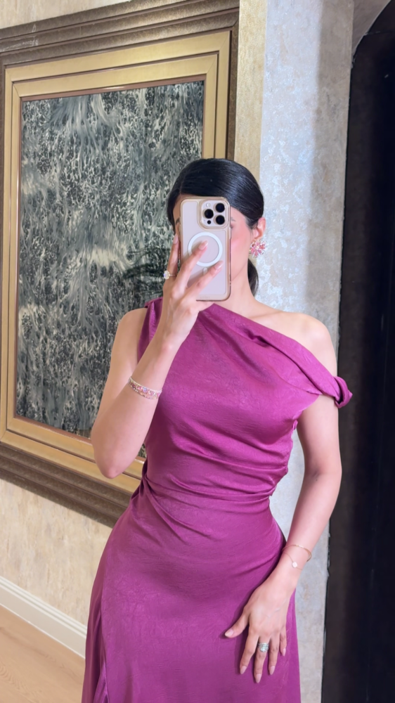 Soft fuchsia laser engraved dress