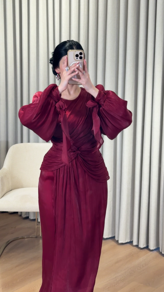 Soft pastel red dress with shine