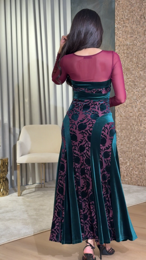 A luxurious dress with a unique and elegant style