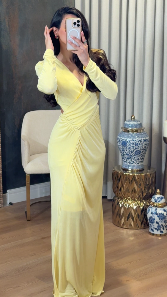 Yellow stretch dress with side slits