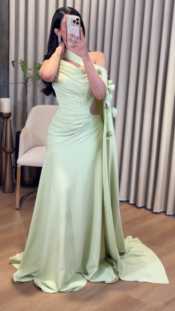 Apple evening dress with a shoulder flap