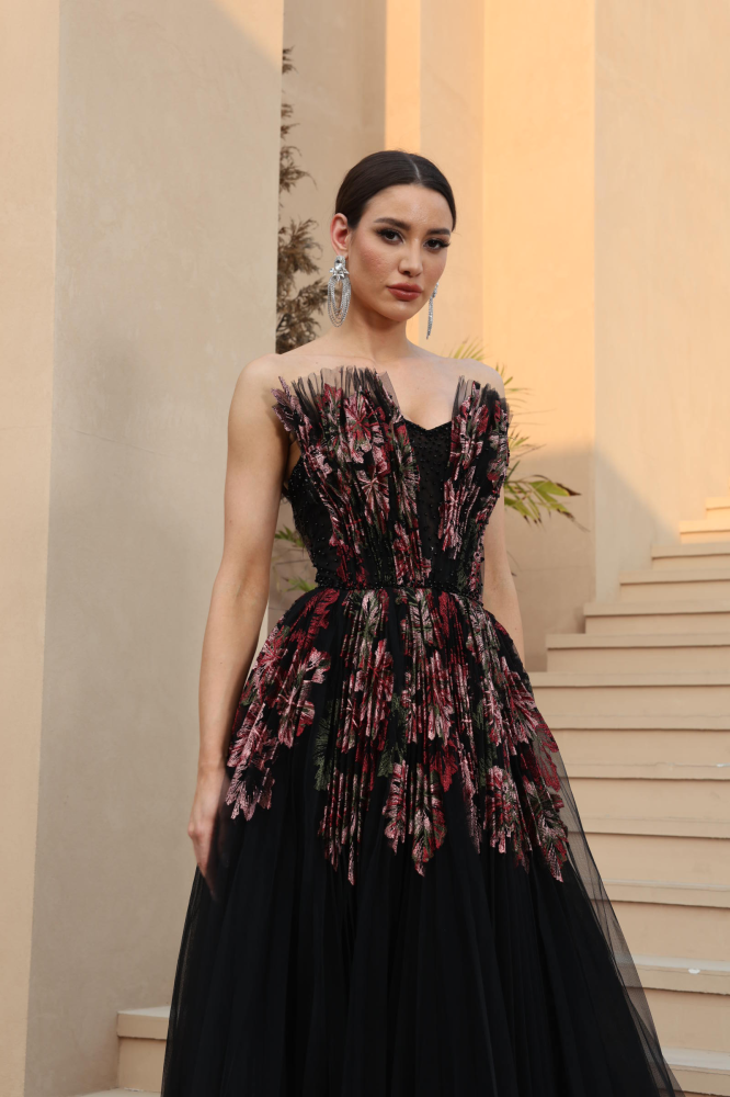 Luxurious evening dress with elegant design