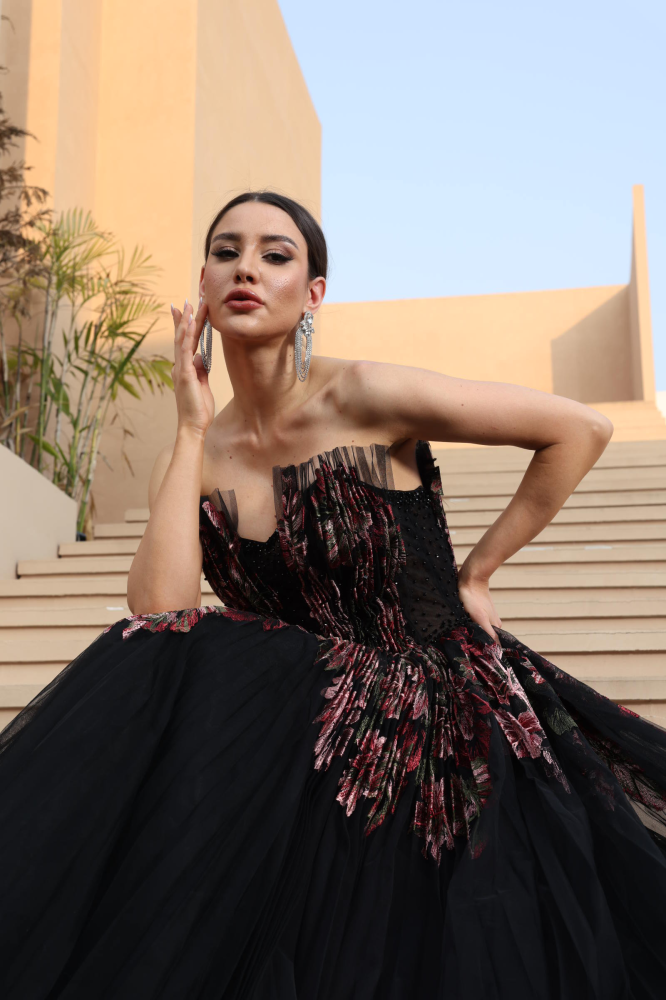 Luxurious evening dress with elegant design