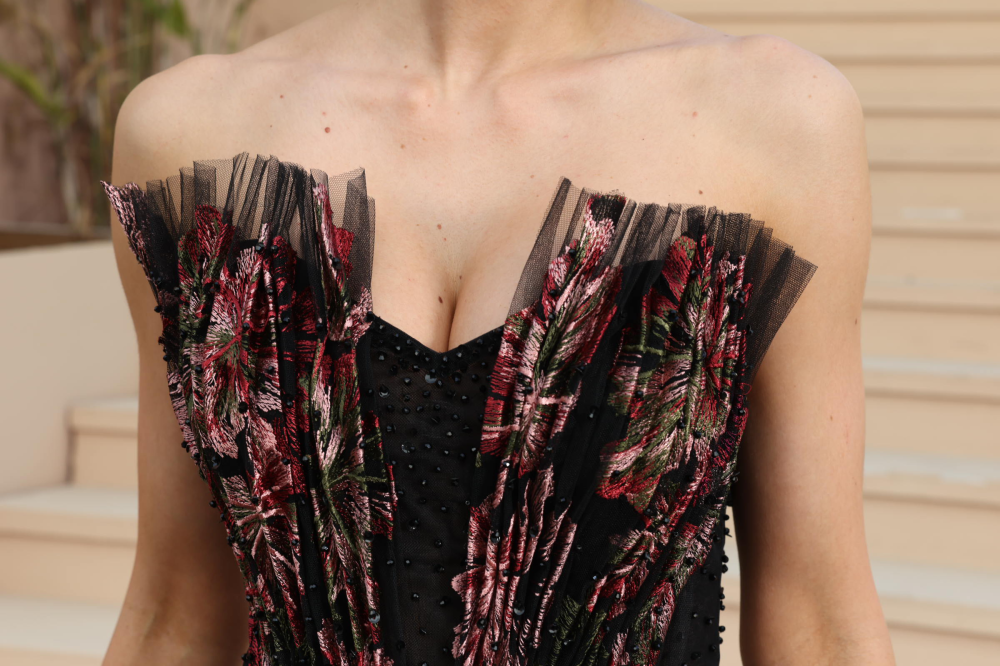 Luxurious evening dress with elegant design