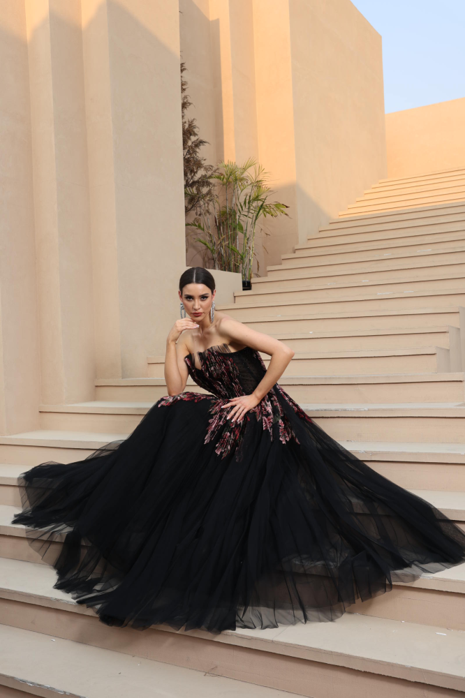 Luxurious evening dress with elegant design