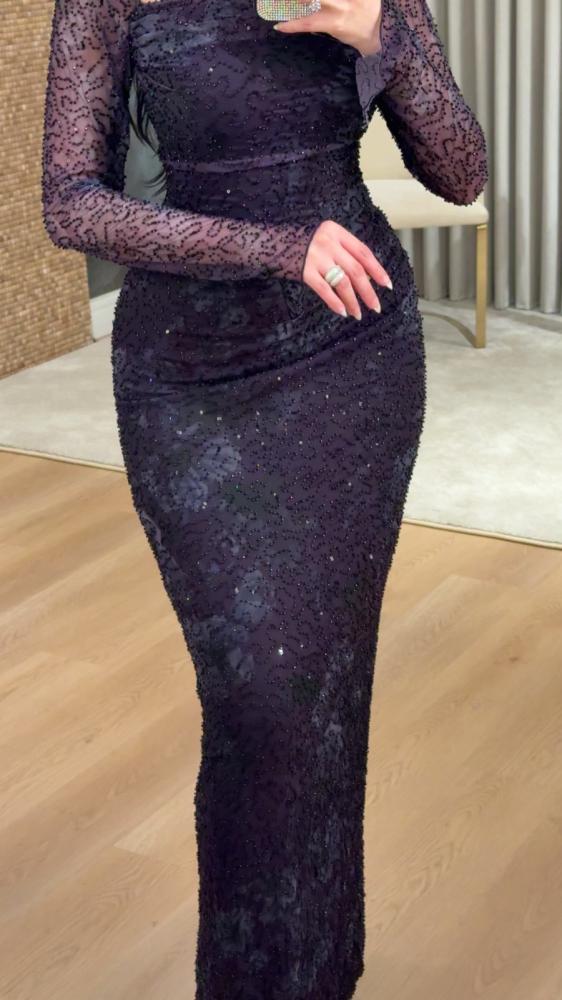 Dark lilac evening dress with delicate embroidery