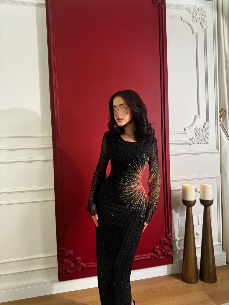 Long evening dress with geometric pattern